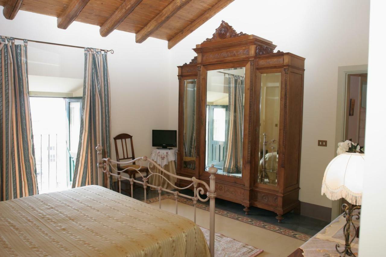 B&B Palazzo Gambino Acireale Exterior foto